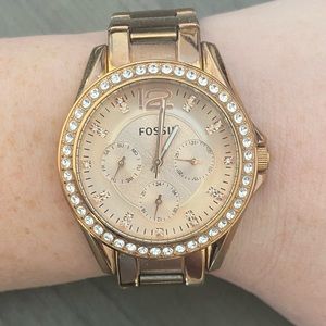 Rose gold fossil watch